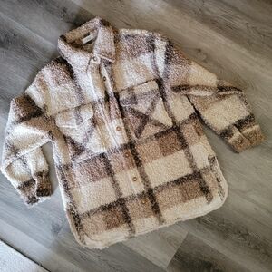 Plaid Sherpa Jacket in Cream and Brown